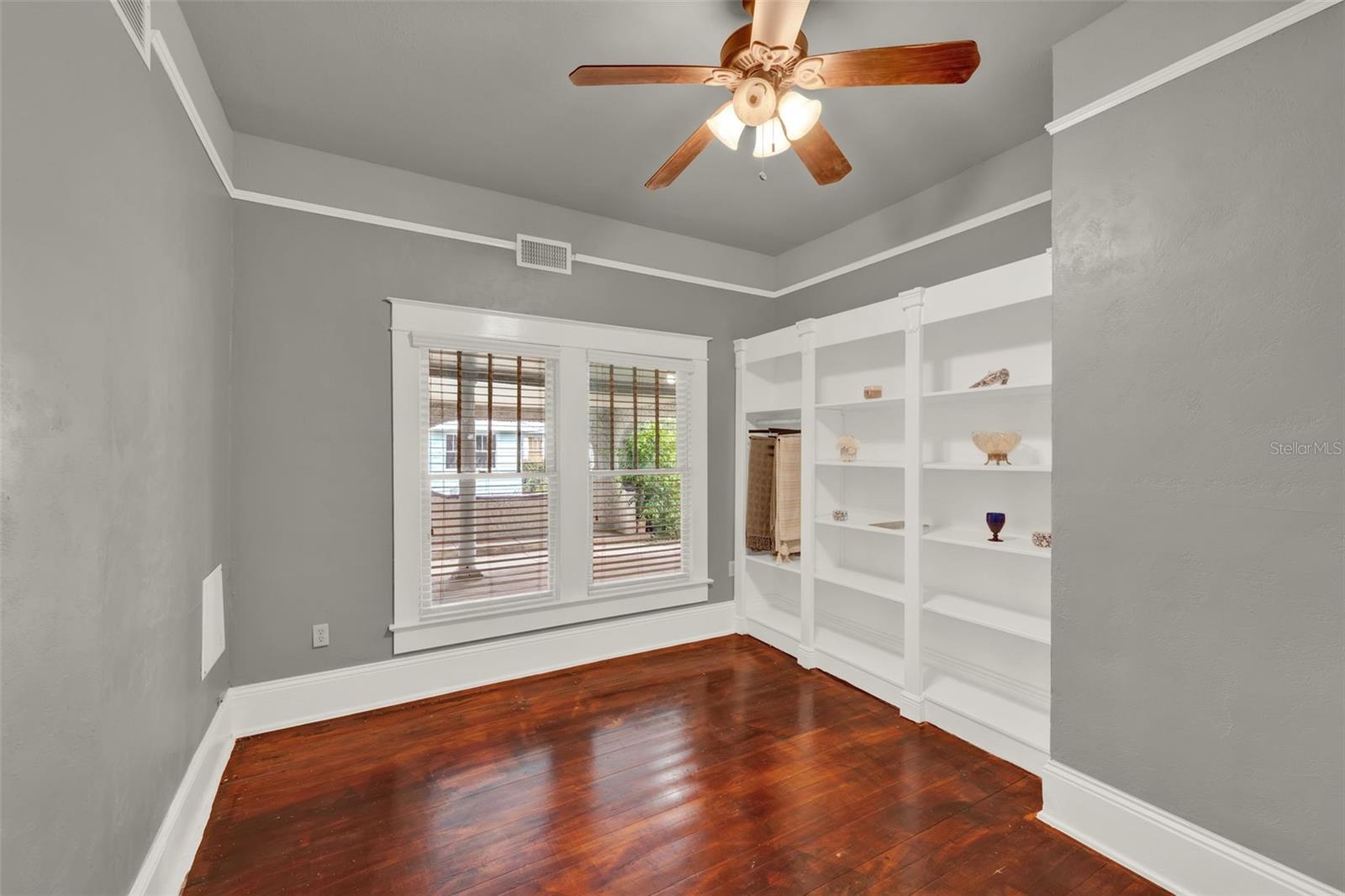 Image 40 of 43 For 211 Cassady Street