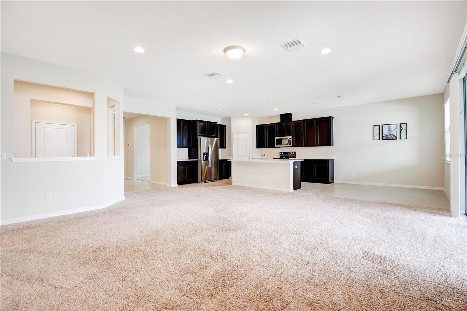 Image 11 of 49 For 14048 Larkspur Lake Drive