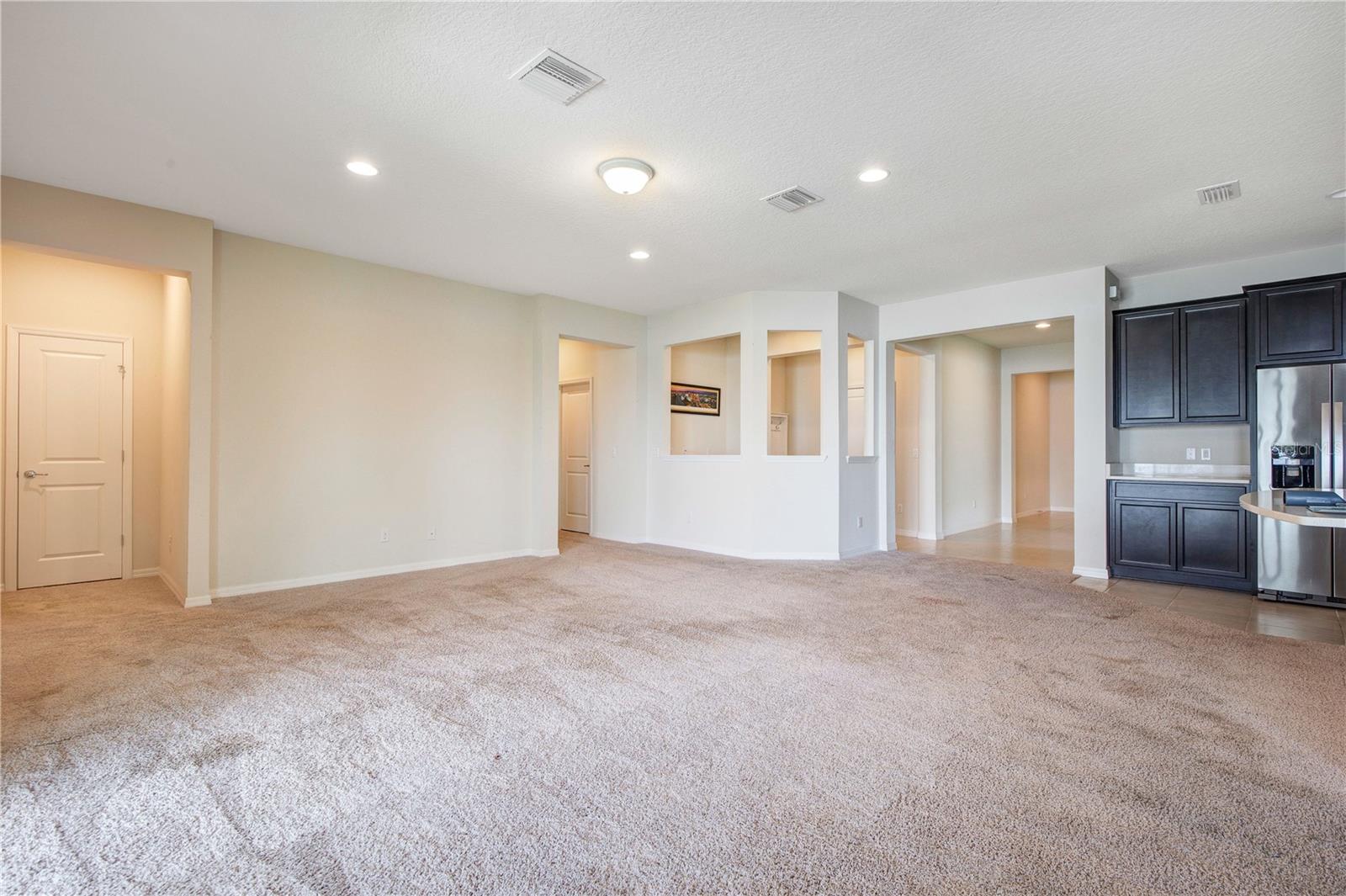 Image 14 of 49 For 14048 Larkspur Lake Drive