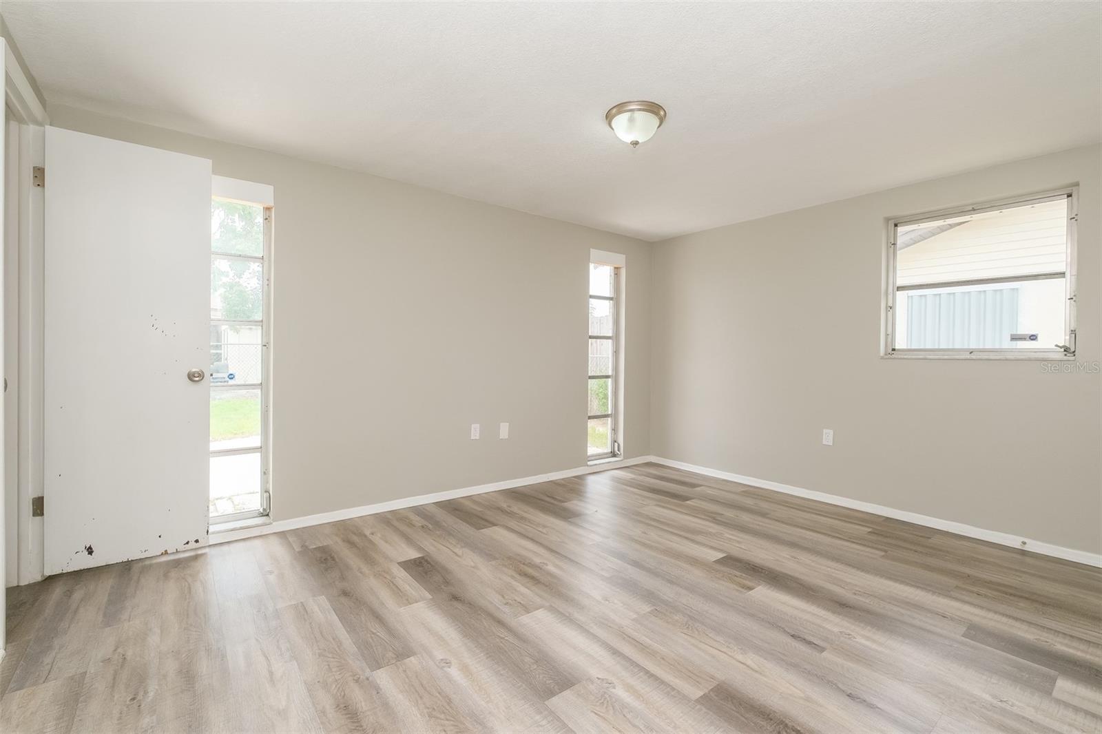 Image 13 of 20 For 6920 Tierra Linda Street