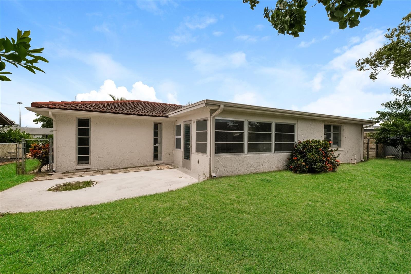 Image 19 of 20 For 6920 Tierra Linda Street