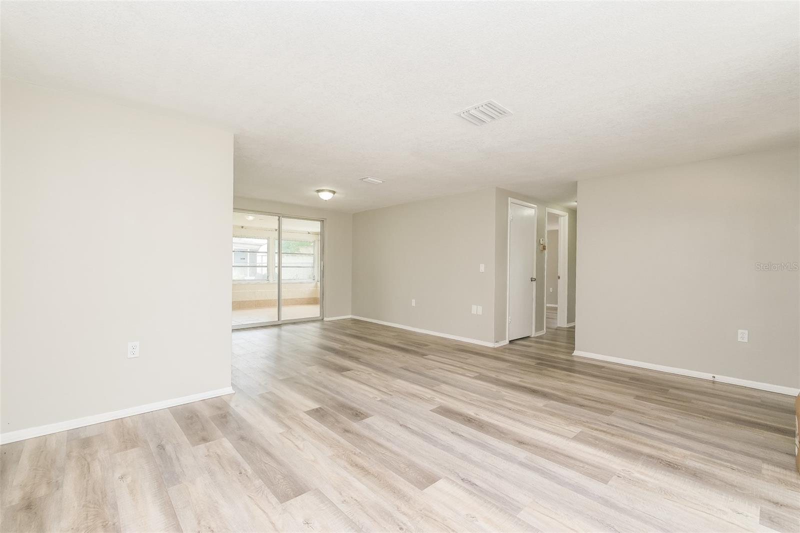 Image 6 of 20 For 6920 Tierra Linda Street