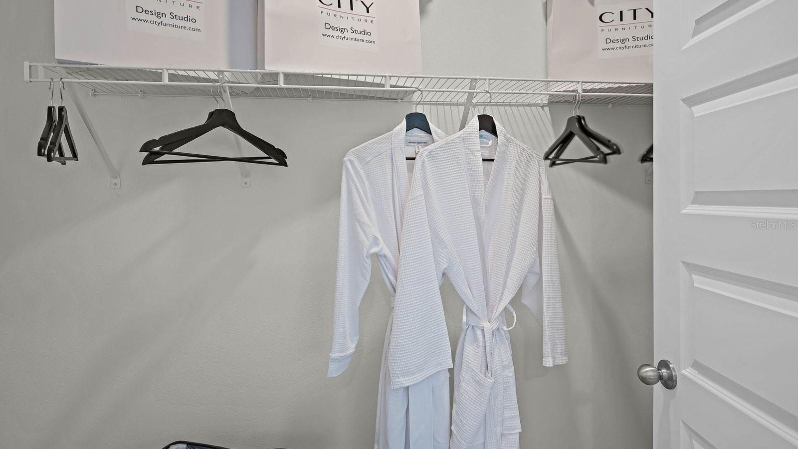 Image 14 of 30 For 187 Amberwood Way