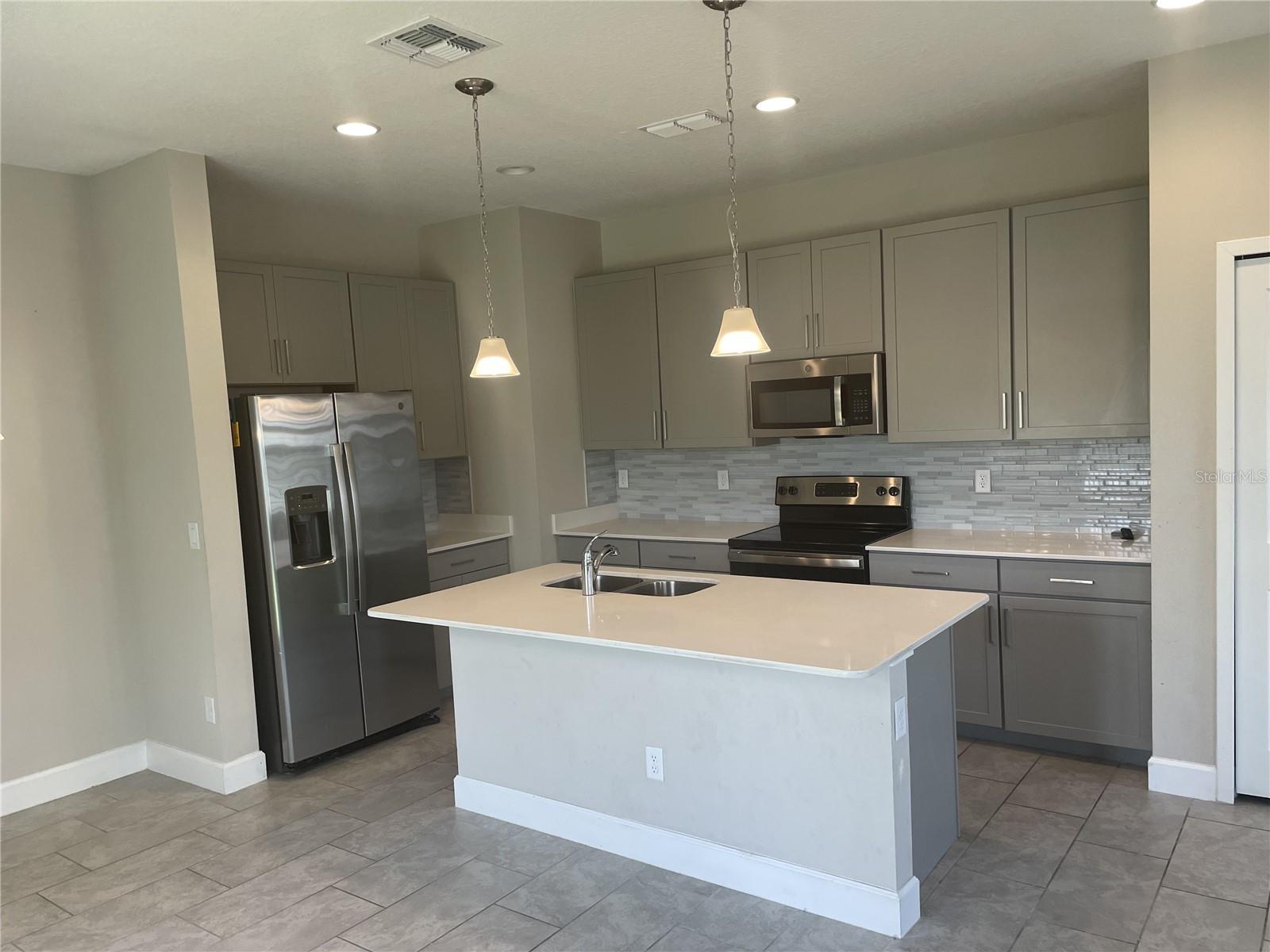 Image 5 of 23 For 1405 Captiva Cove