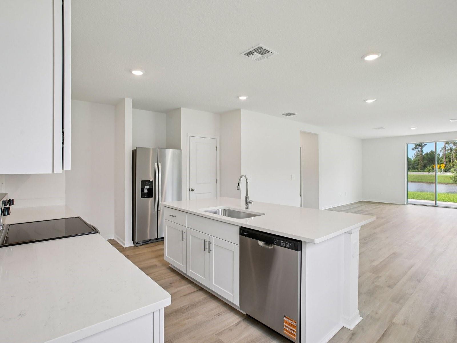 Image 12 of 33 For 7507 Mia Vine Drive
