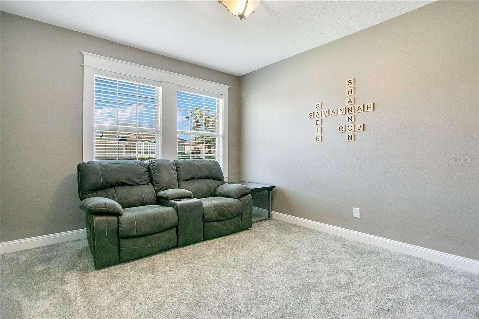 Image 18 of 29 For 539 Copperdale Avenue