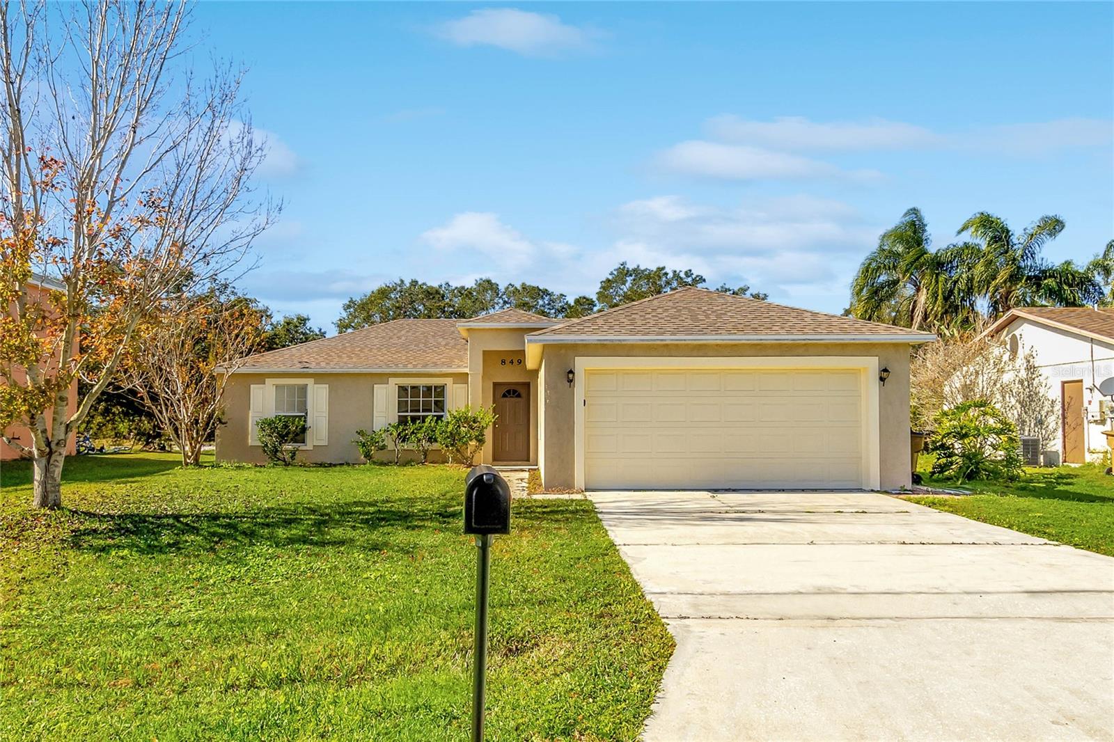Image 3 of 48 For 849 Jarnac Drive