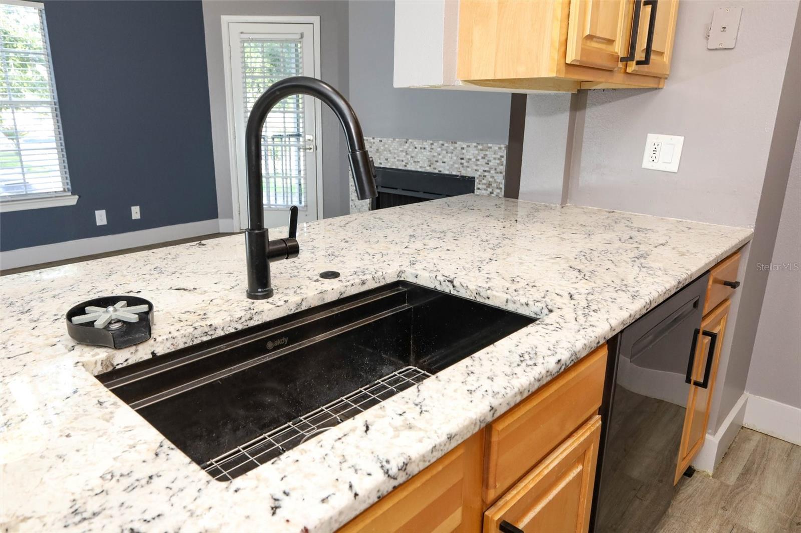 Image 9 of 38 For 6070 Westgate Drive 204