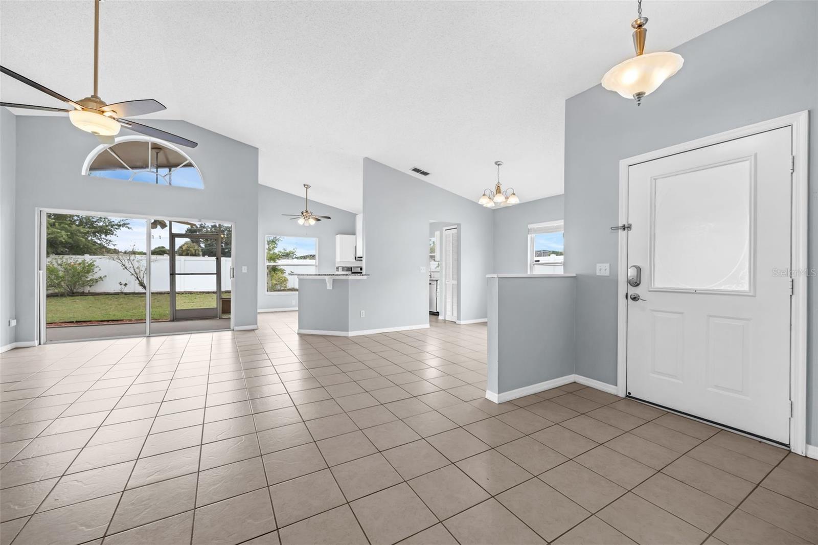 Image 10 of 33 For 7712 Water Oak Court