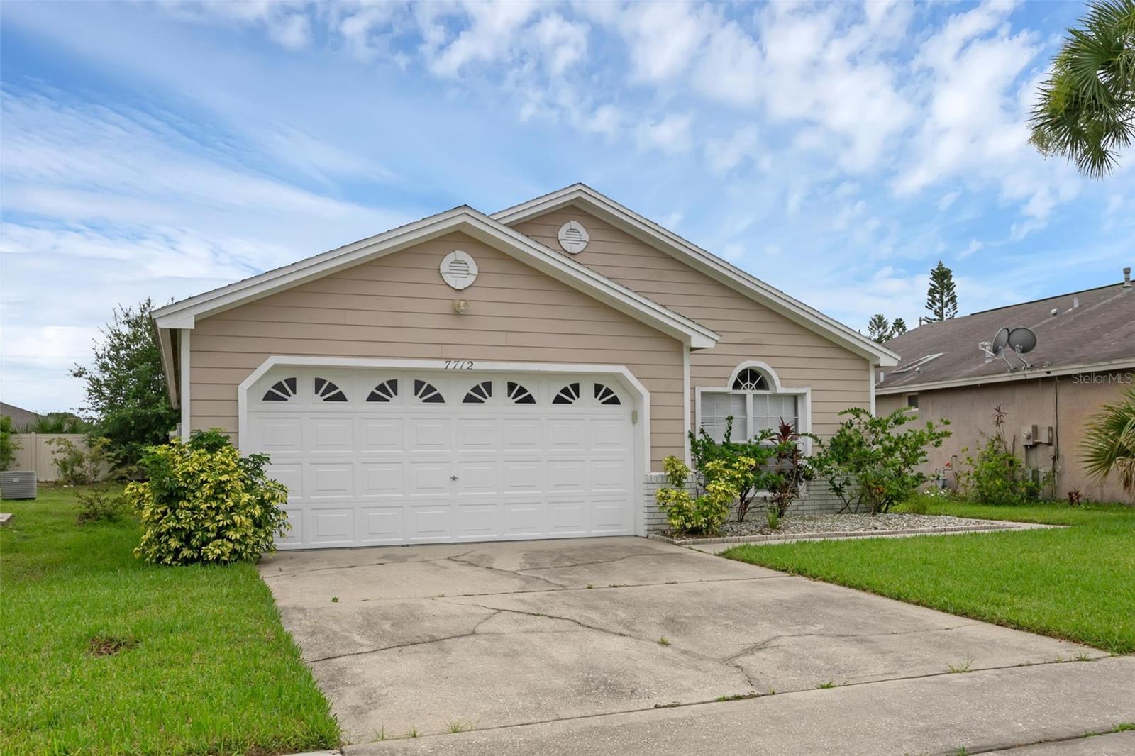 Image 2 of 33 For 7712 Water Oak Court