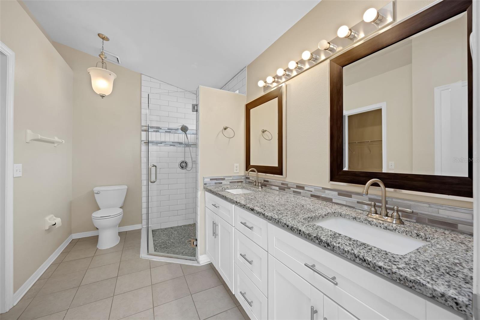Image 25 of 33 For 7712 Water Oak Court