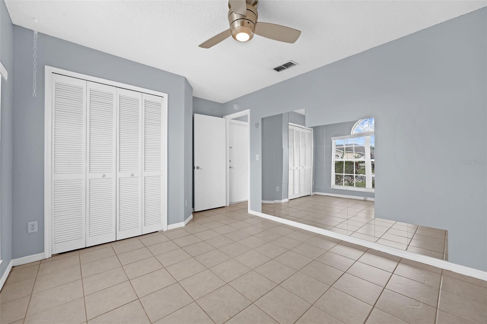 Image 29 of 33 For 7712 Water Oak Court