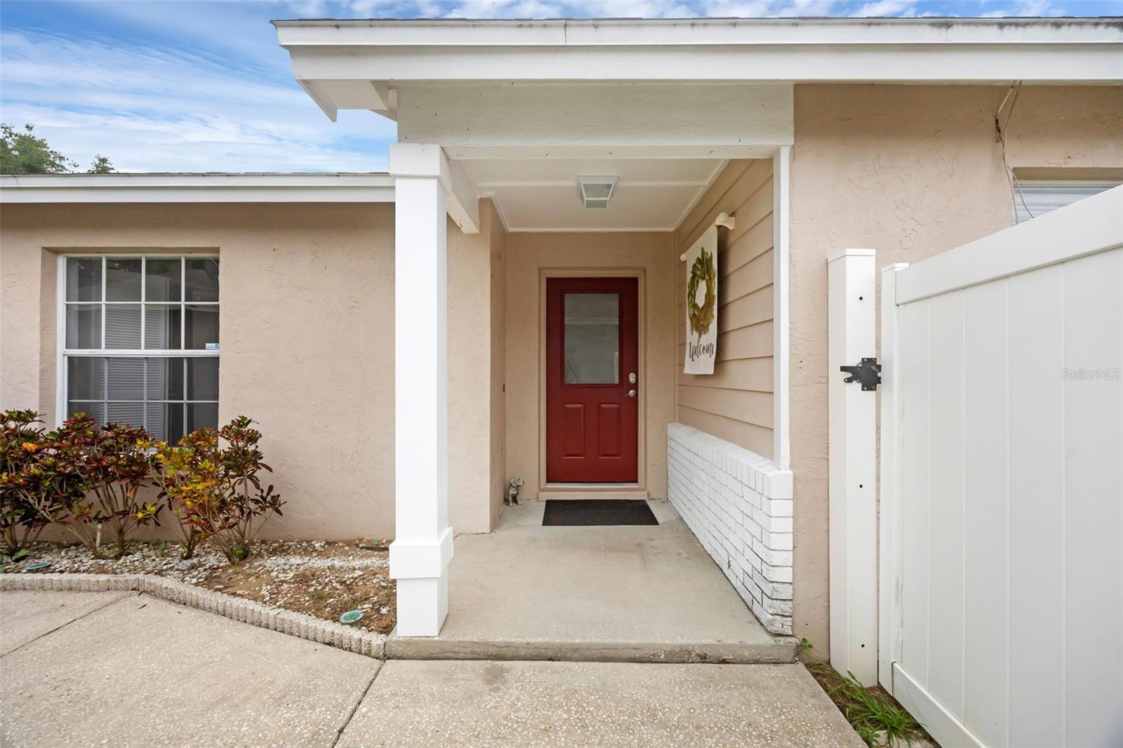 Image 3 of 33 For 7712 Water Oak Court