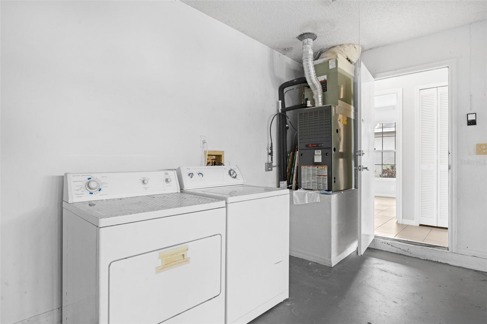 Image 33 of 33 For 7712 Water Oak Court