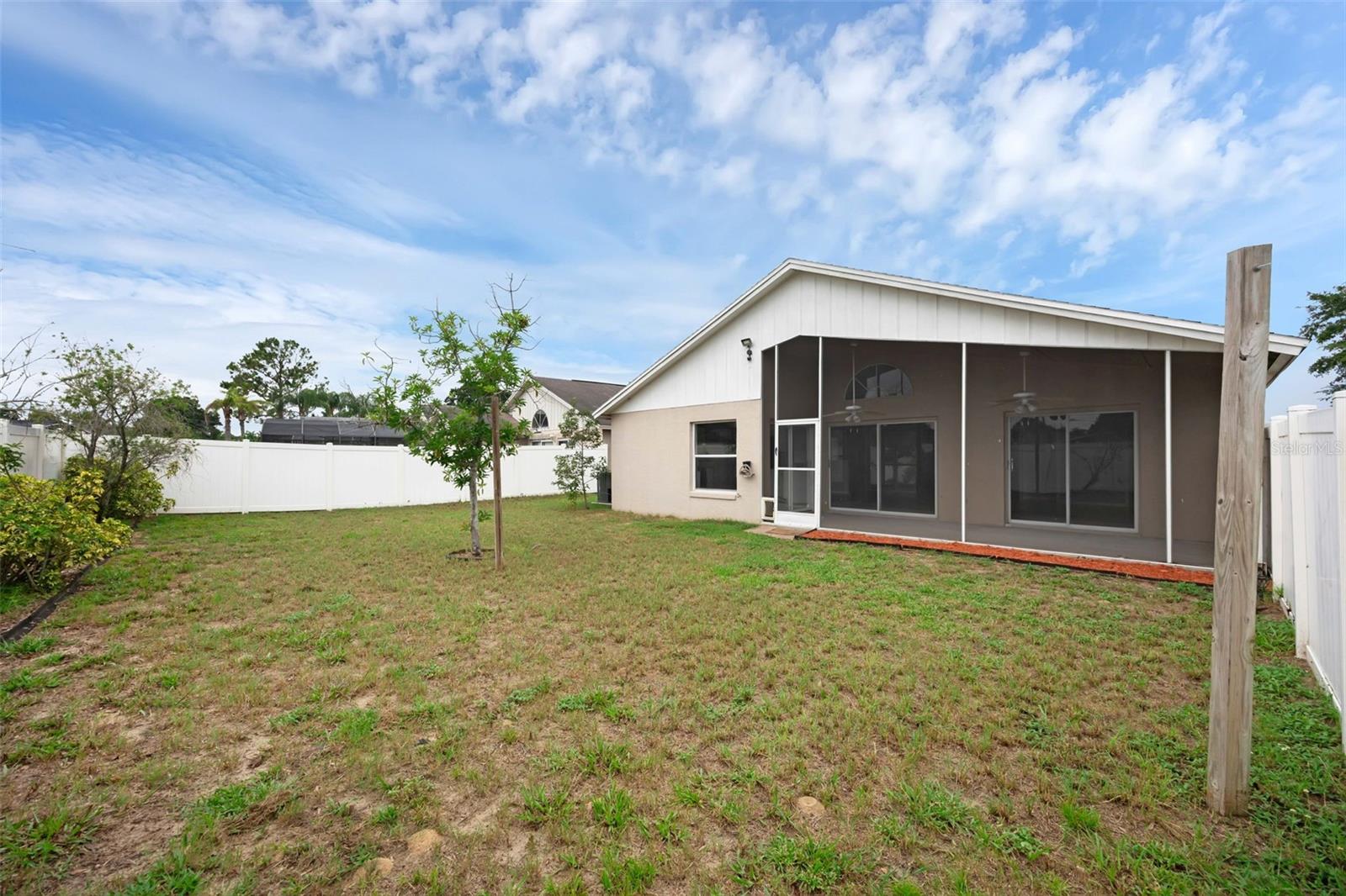 Image 6 of 33 For 7712 Water Oak Court