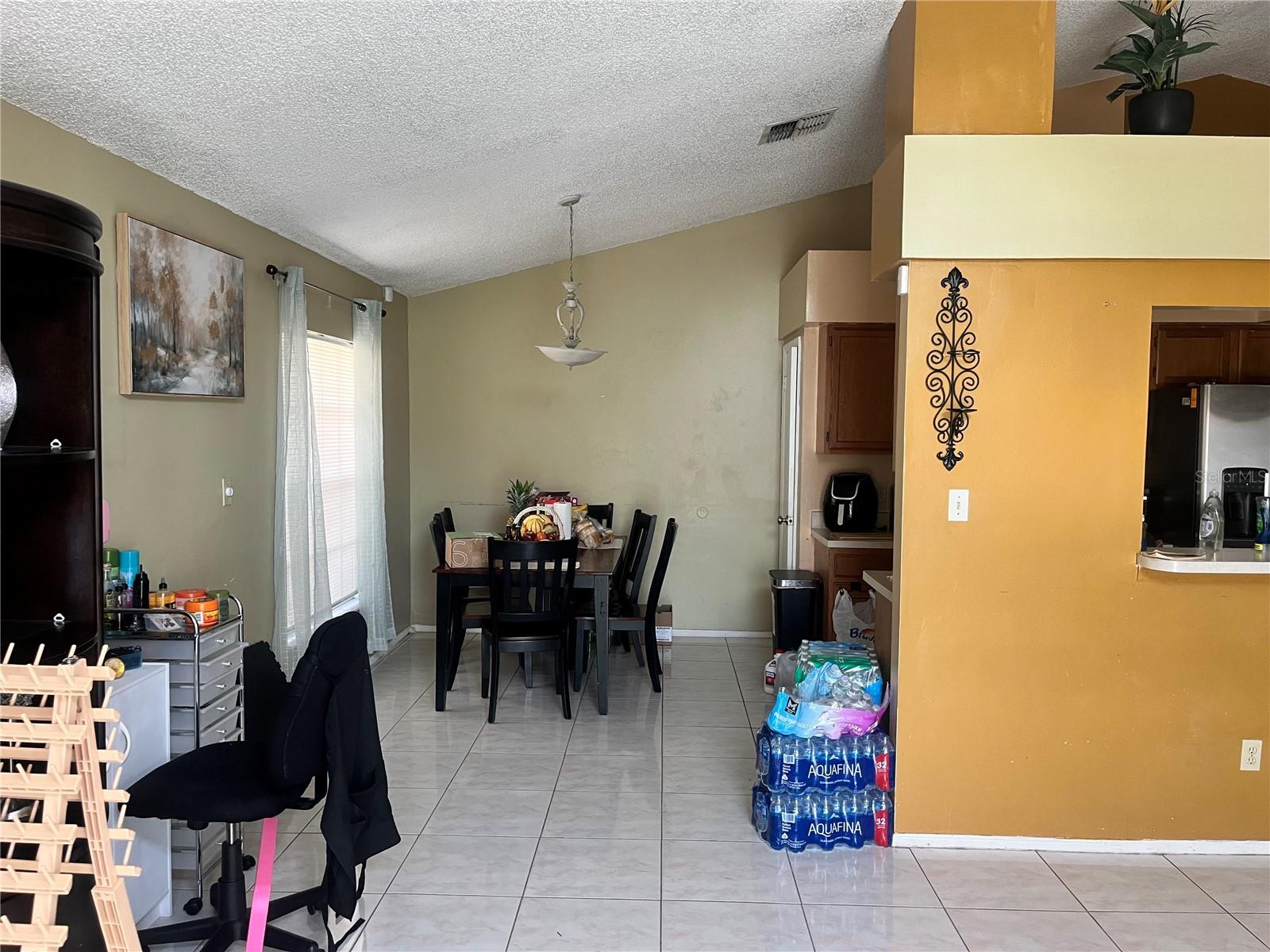 Image 6 of 17 For 3714 Narroline Drive