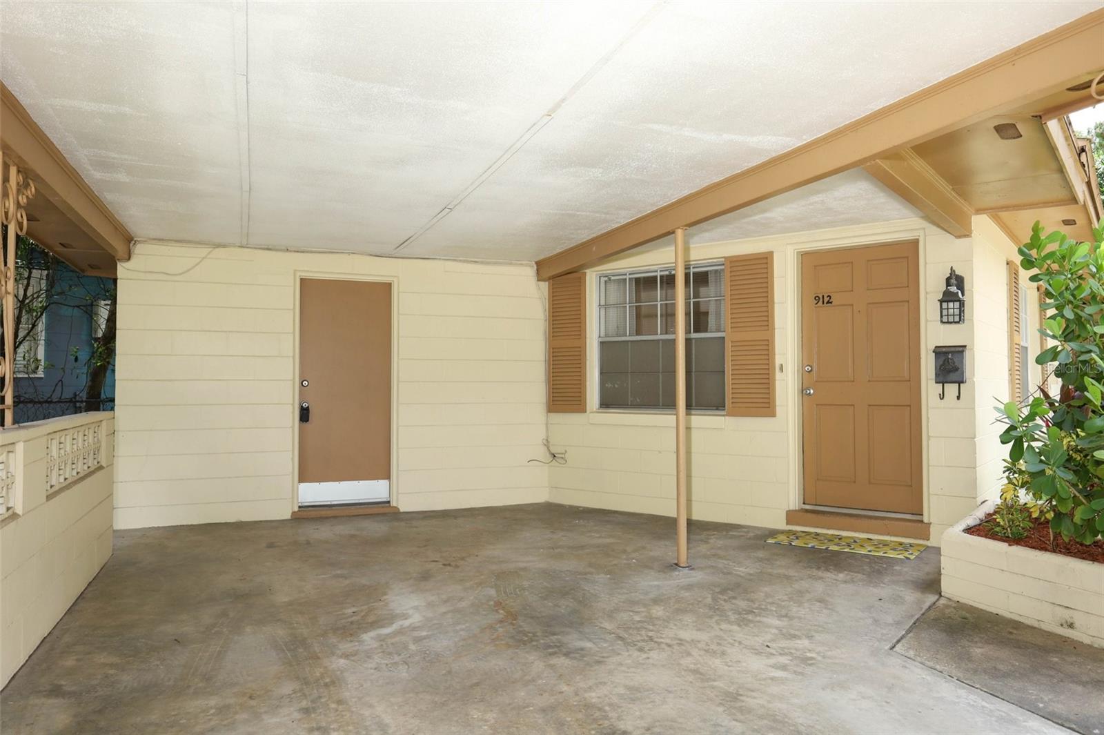 Image 2 of 37 For 912 La Salle Avenue