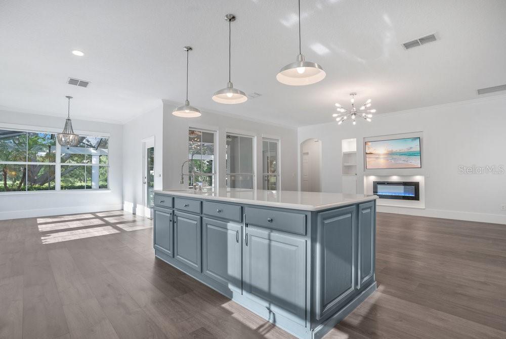 Image 12 of 59 For 8399 Bowden Way
