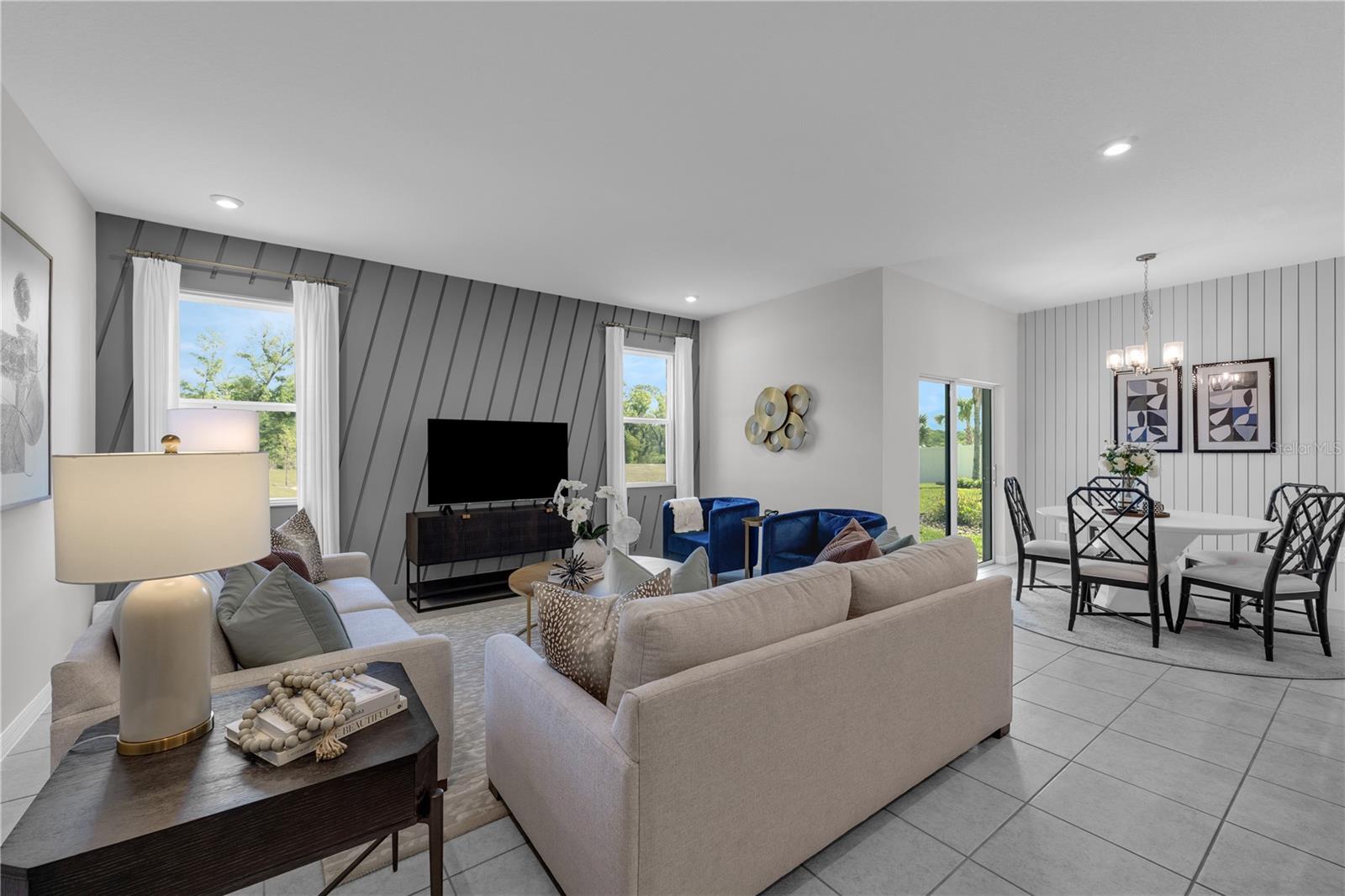 Listing photo id 10 for 5905 Cliffbow Loop