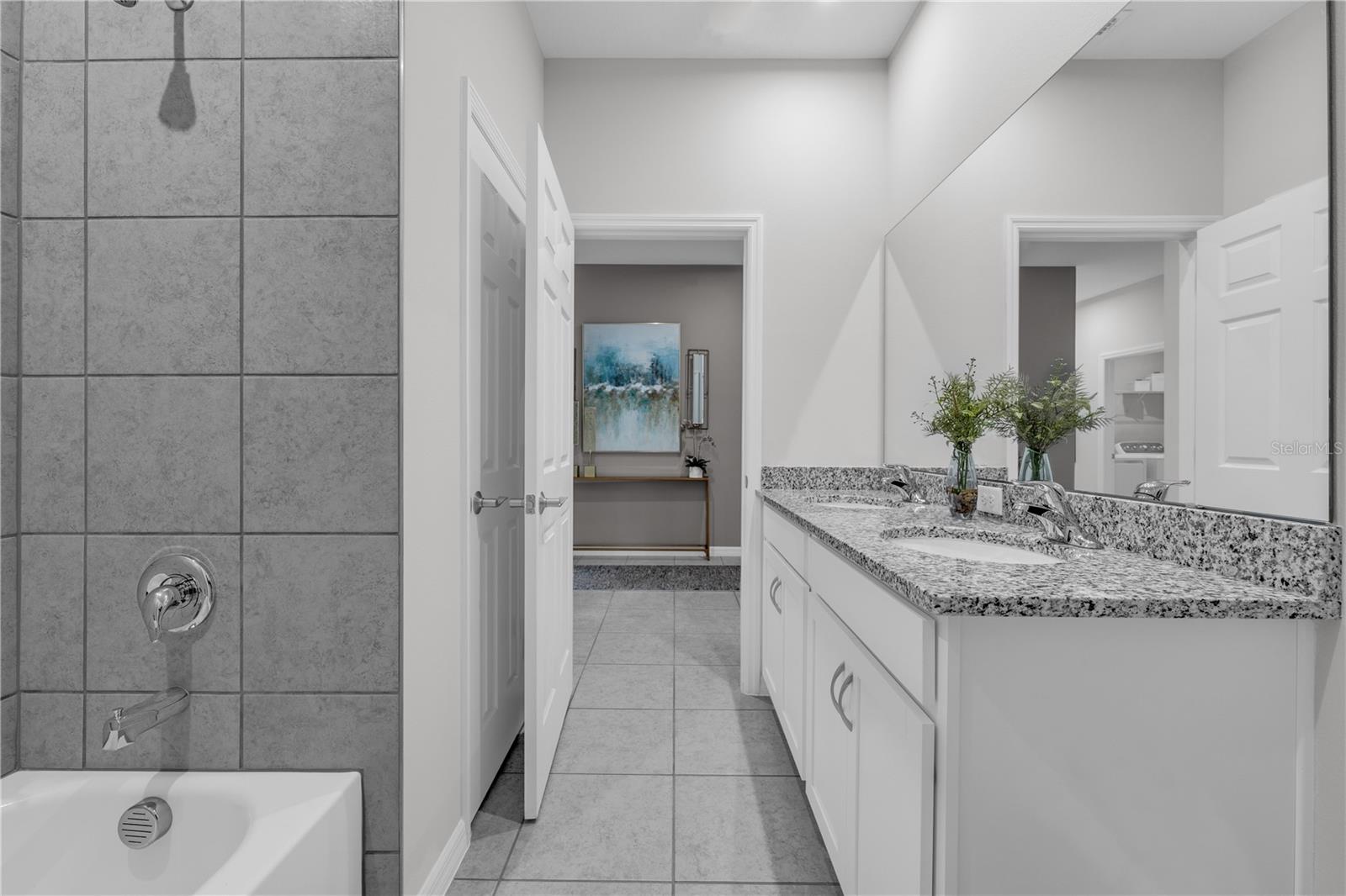 Listing photo id 20 for 5905 Cliffbow Loop