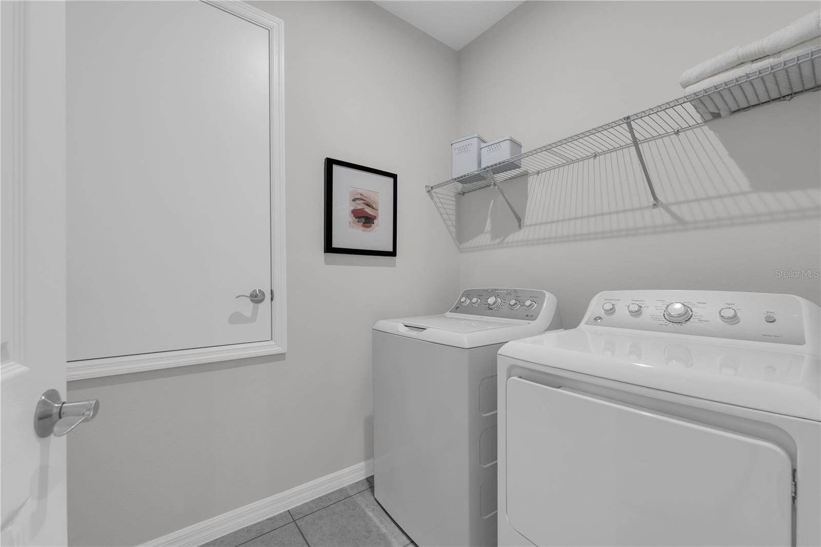 Listing photo id 21 for 5905 Cliffbow Loop