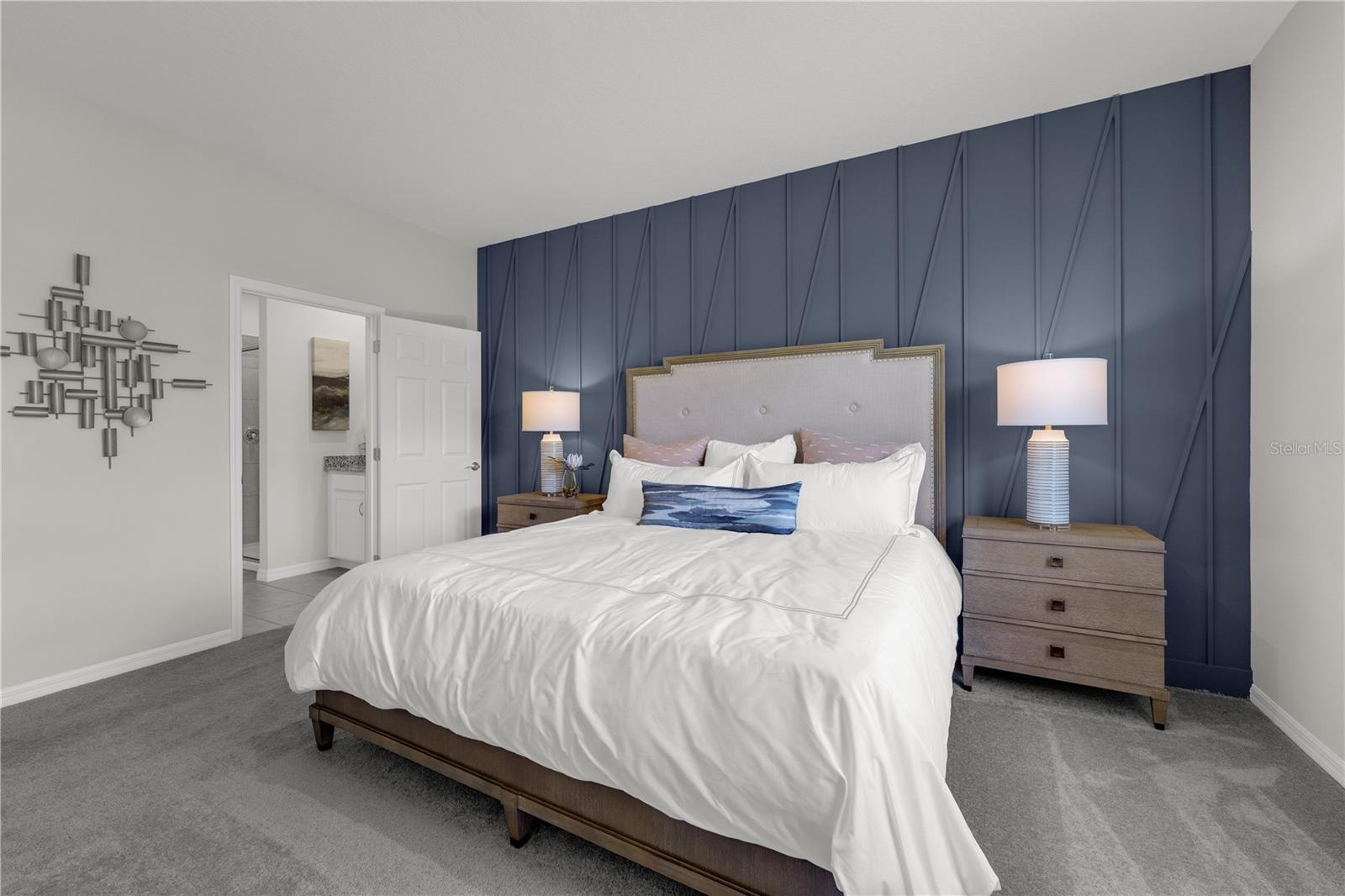 Listing photo id 24 for 5905 Cliffbow Loop