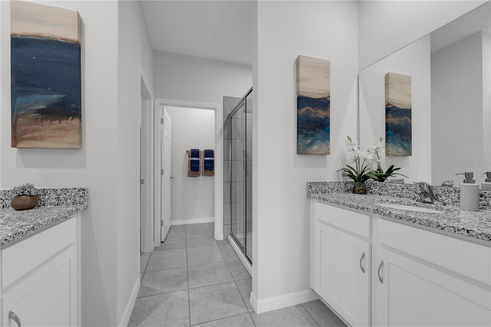 Listing photo id 25 for 5905 Cliffbow Loop