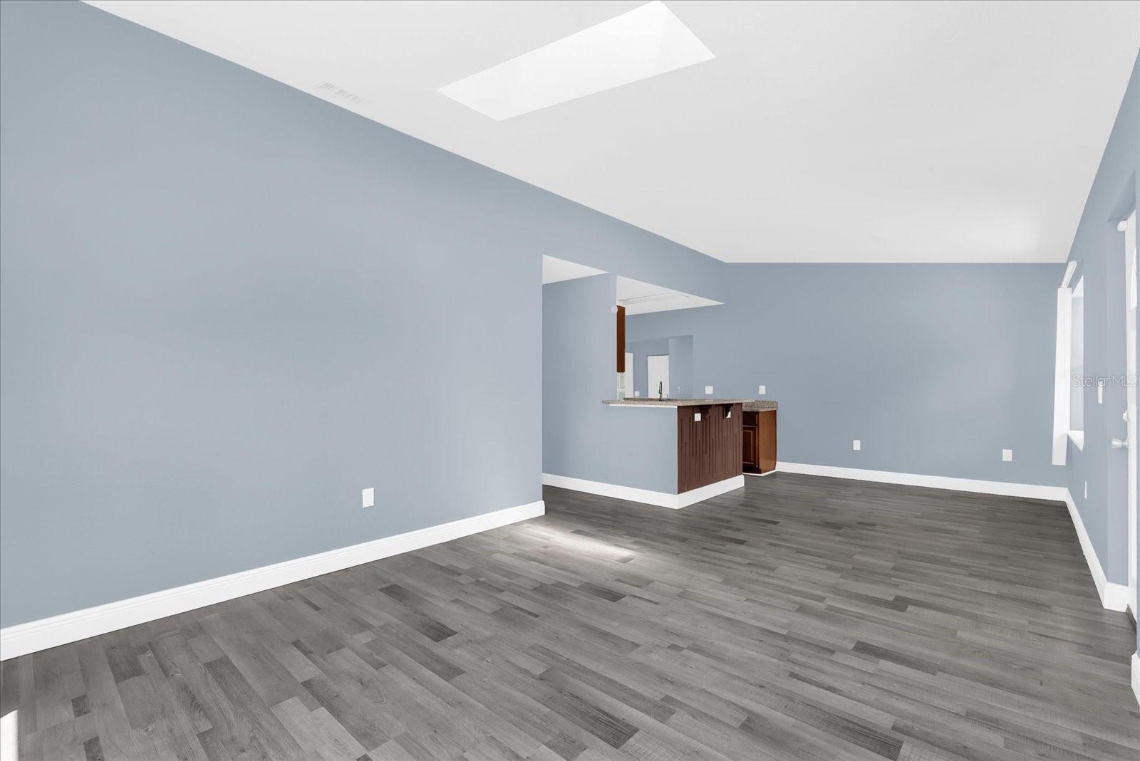 Image 2 of 23 For 2024 Emeralda Court