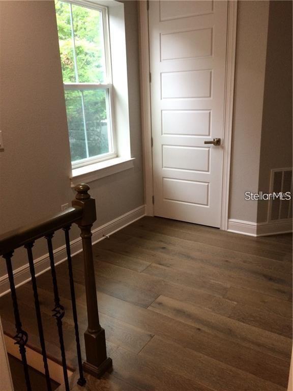 Image 10 of 14 For 770 Ellwood Avenue B