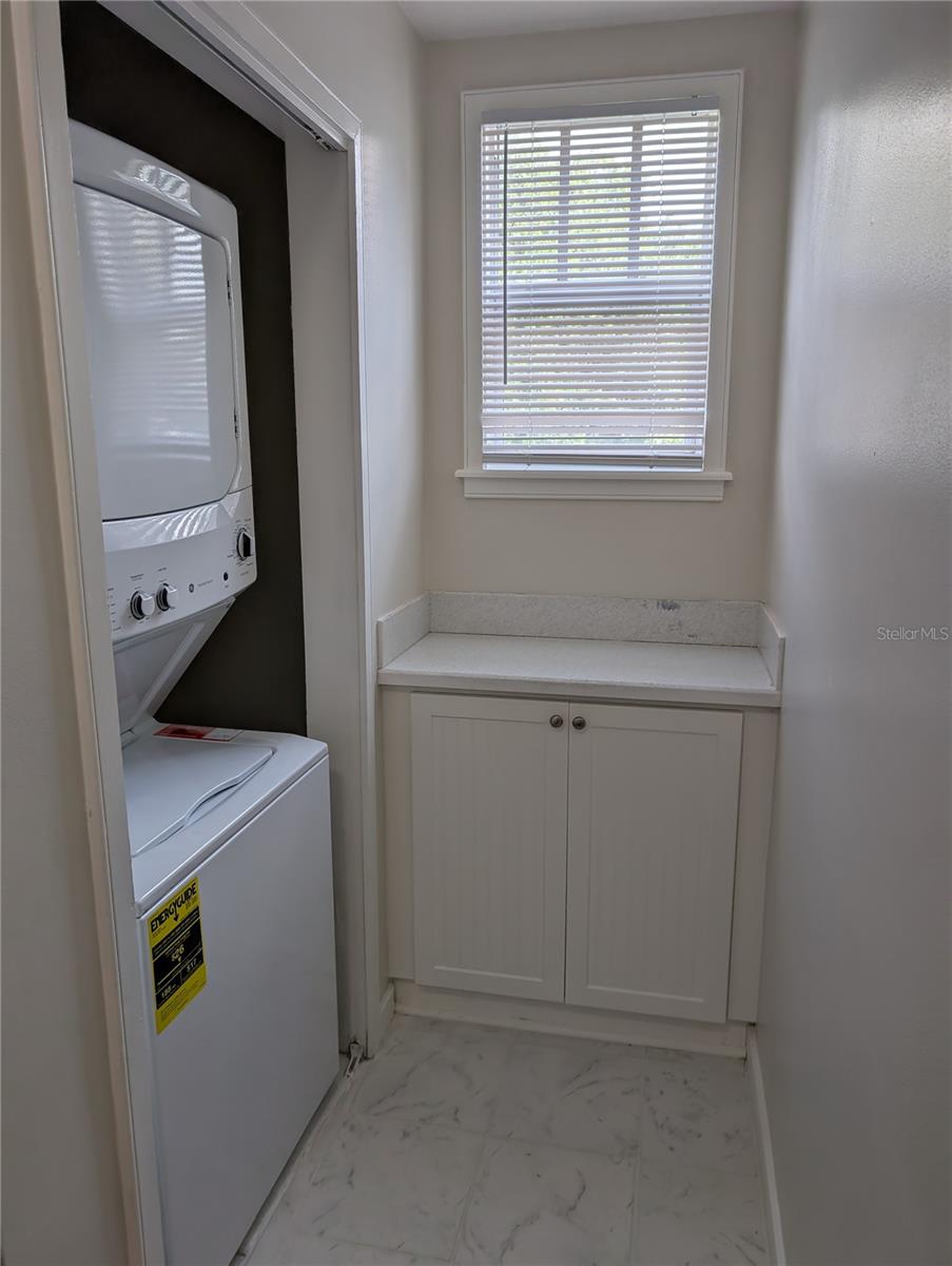 Image 17 of 17 For 611 Campus Street 320