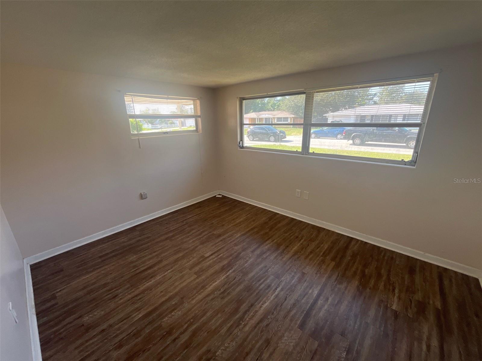 Image 14 of 19 For 8020 Jasmine Boulevard