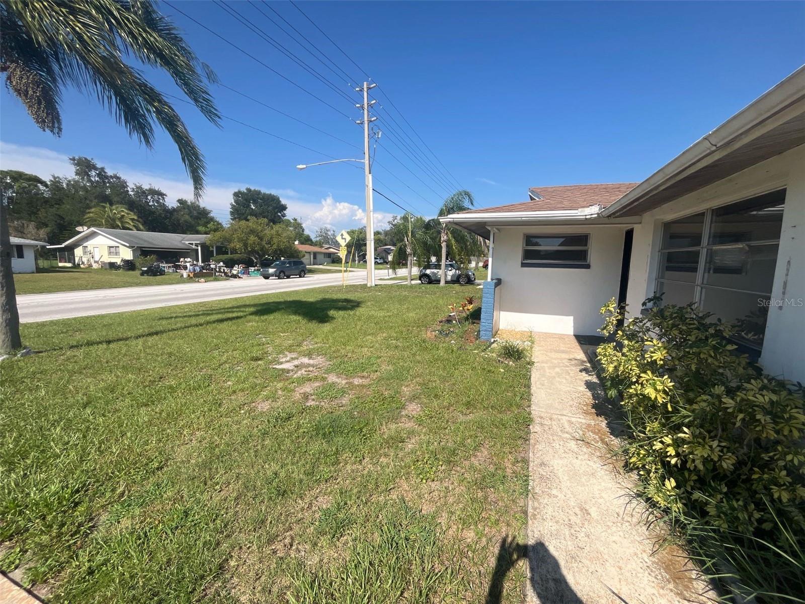 Image 17 of 19 For 8020 Jasmine Boulevard