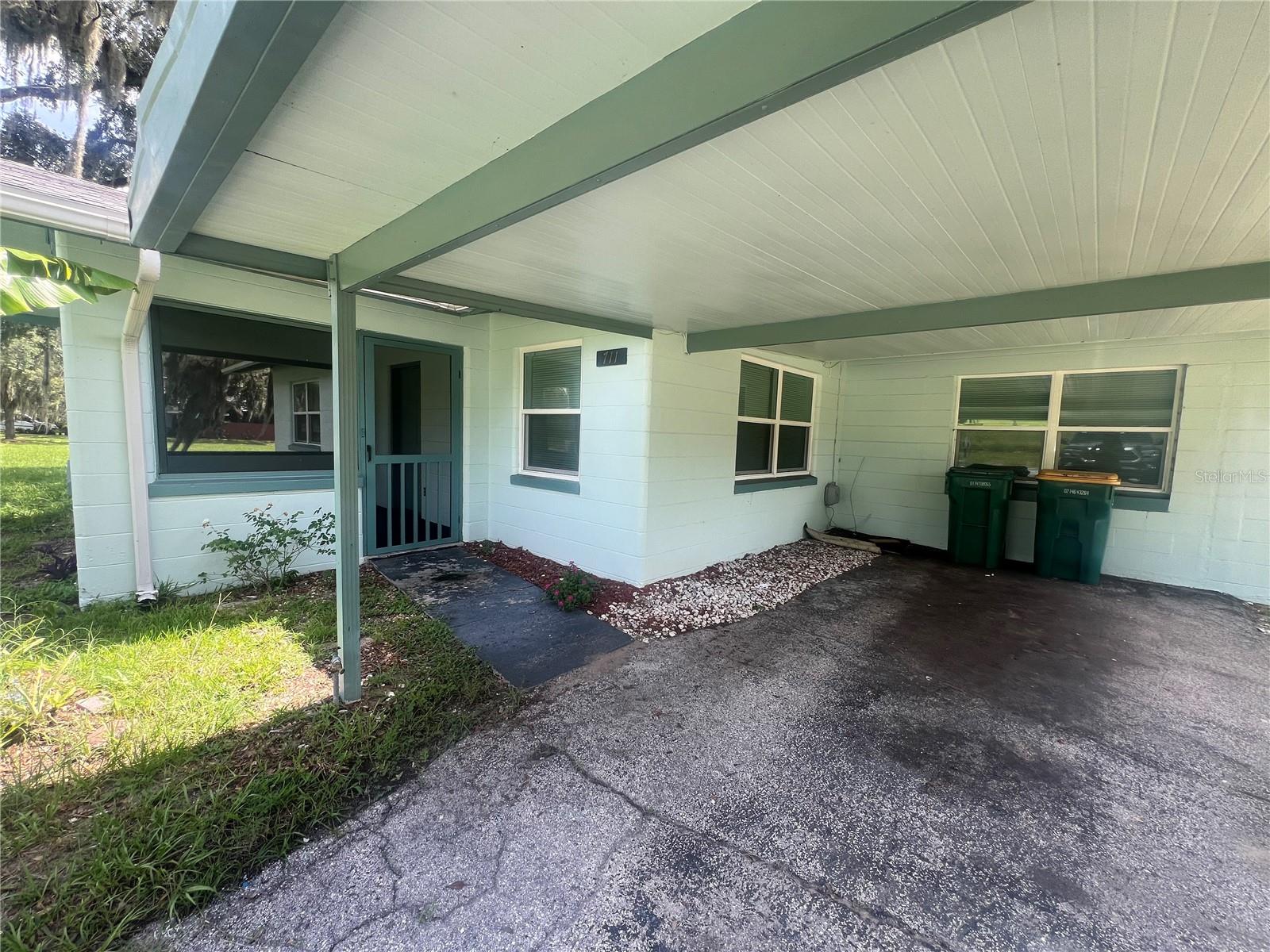 Image 4 of 14 For 711 Clayton Street