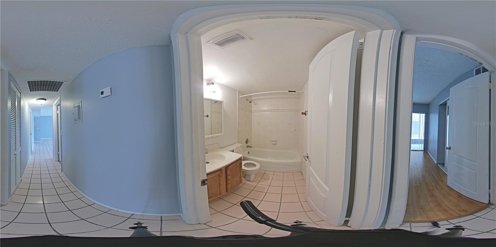 Image 4 of 10 For 5900 Village Circle Ge
