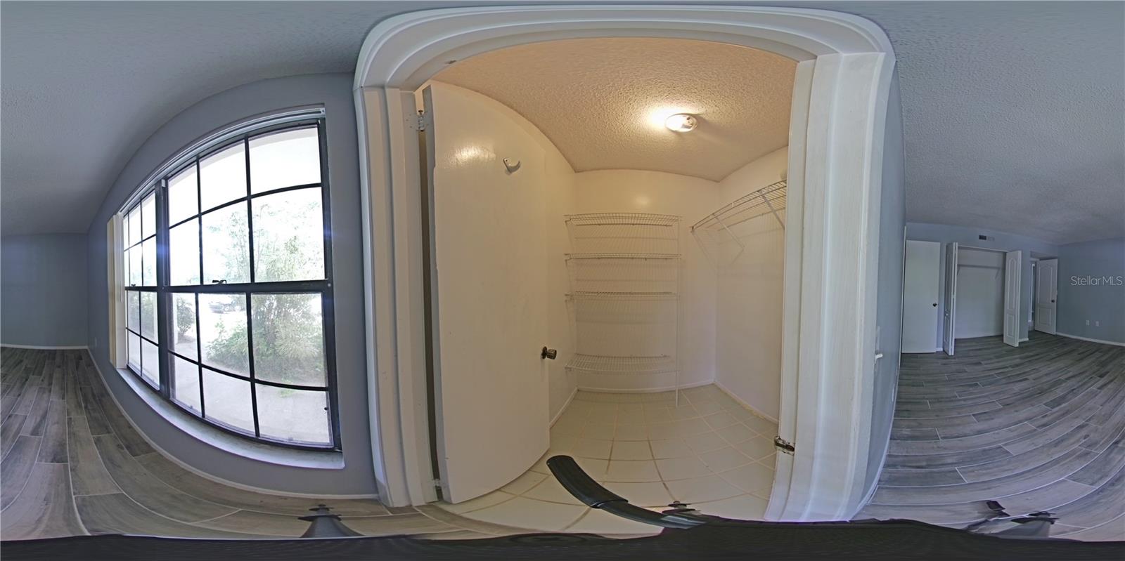 Image 7 of 10 For 5900 Village Circle Ge