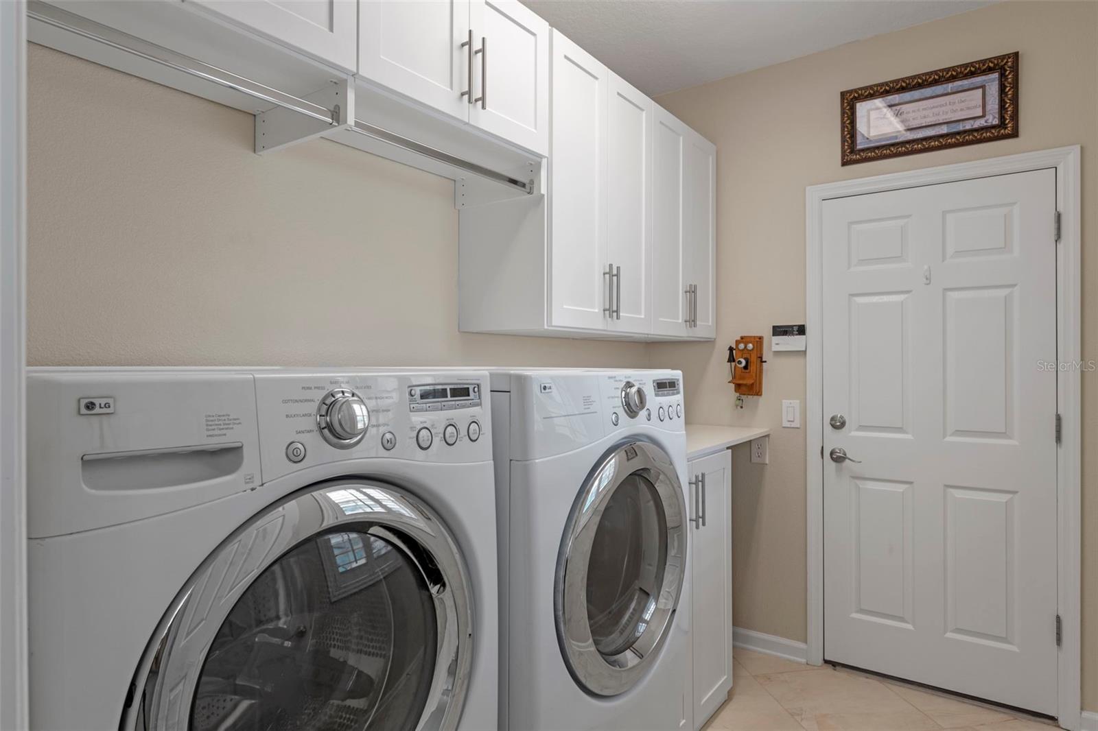Image 13 of 31 For 8959 Silk Bay Place