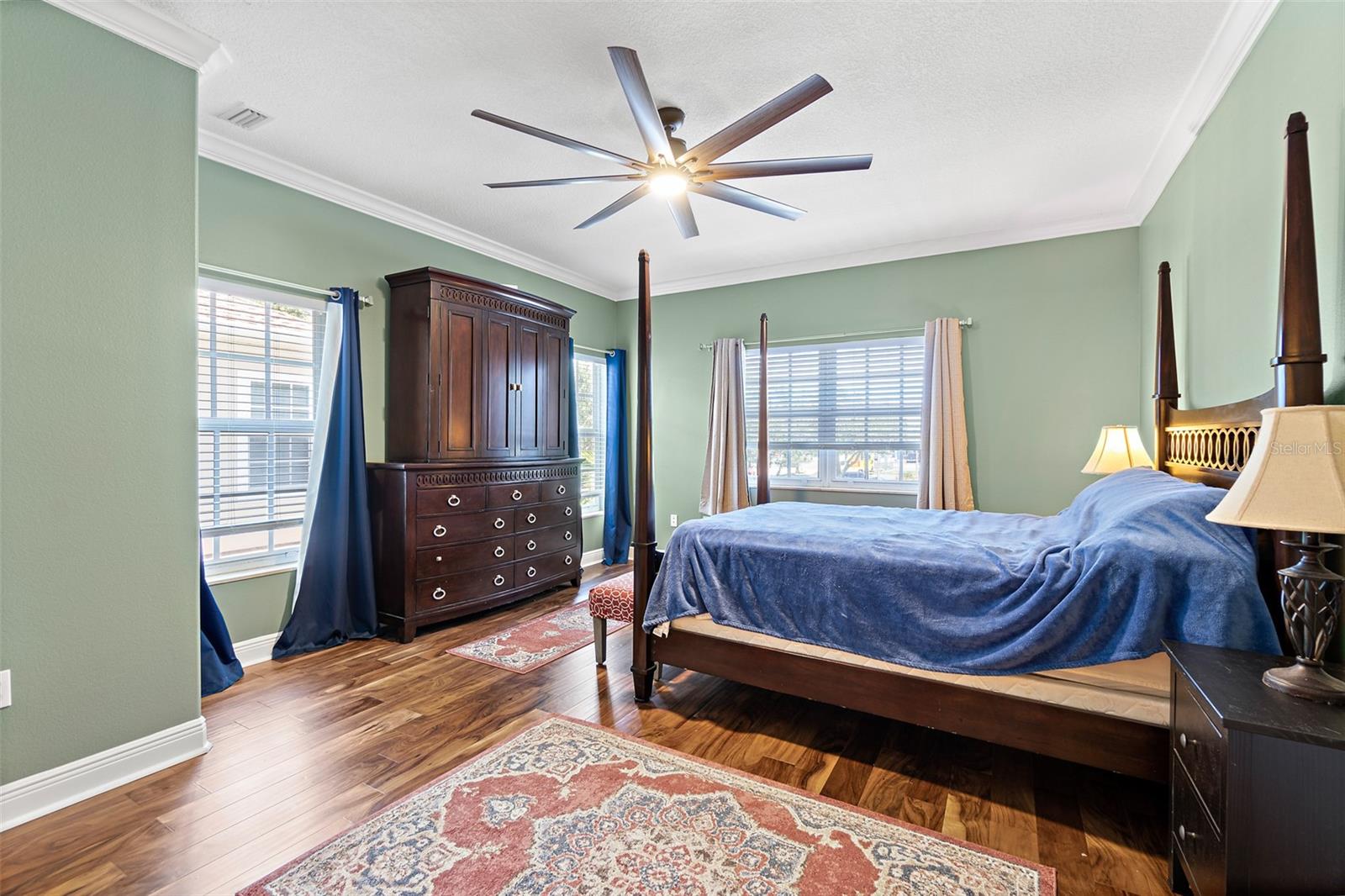 Image 13 of 47 For 204 Holman Road 4