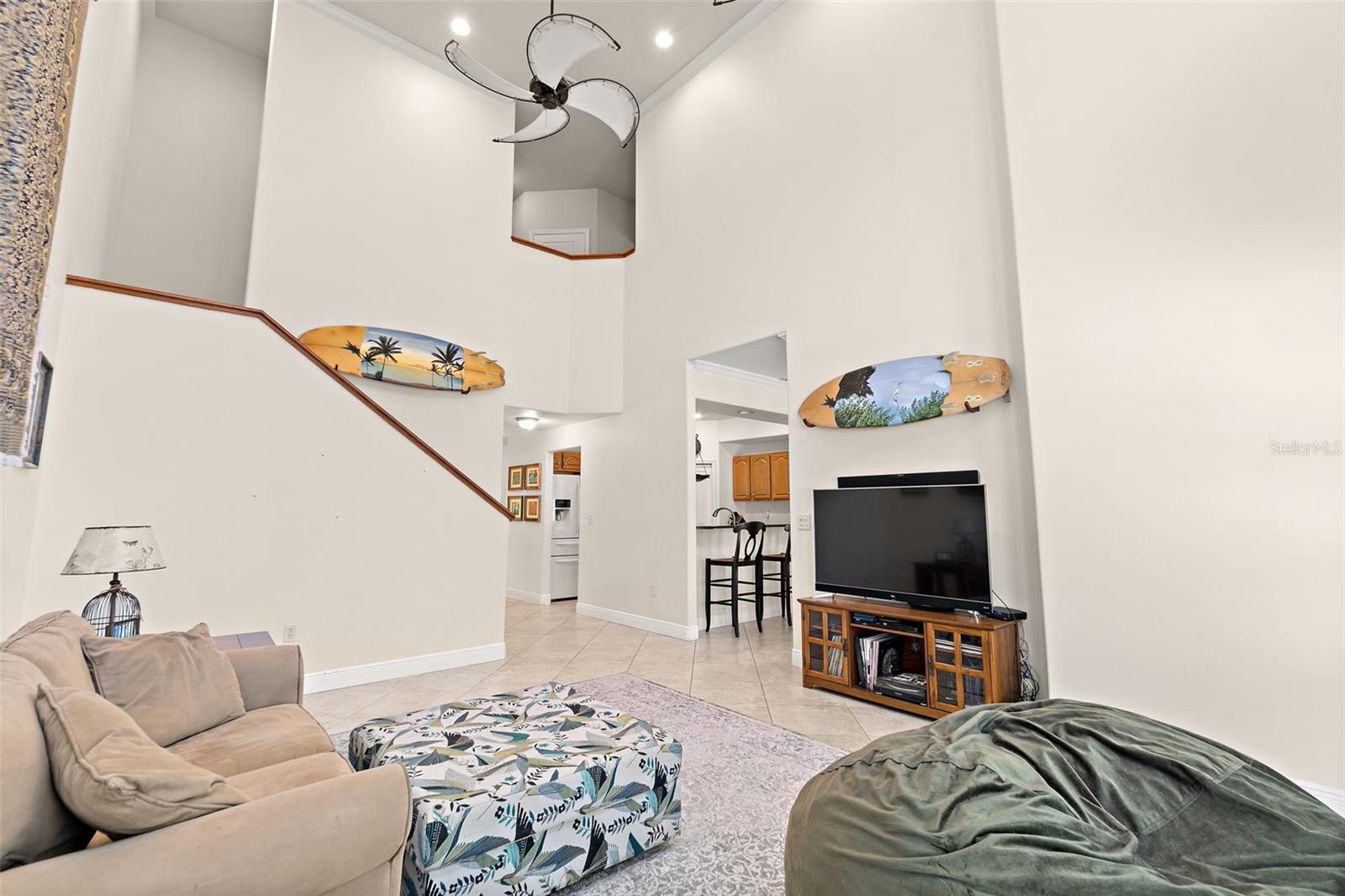 Image 17 of 47 For 204 Holman Road 4