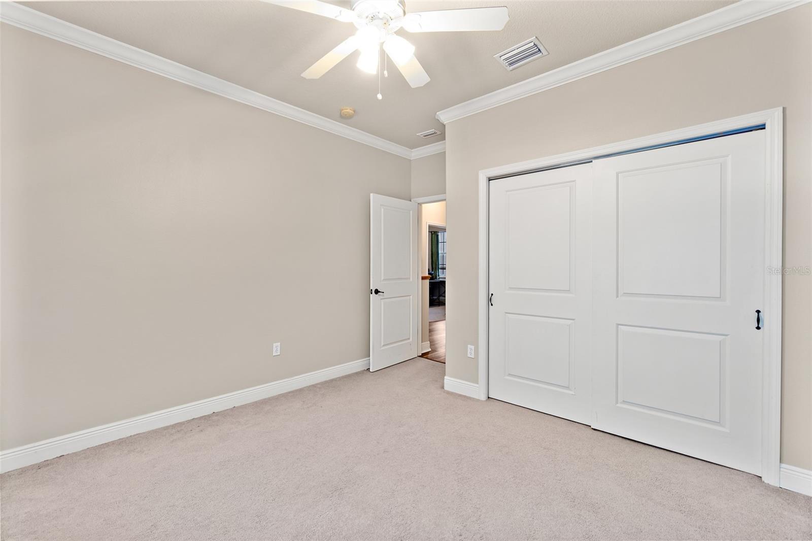 Image 22 of 47 For 204 Holman Road 4