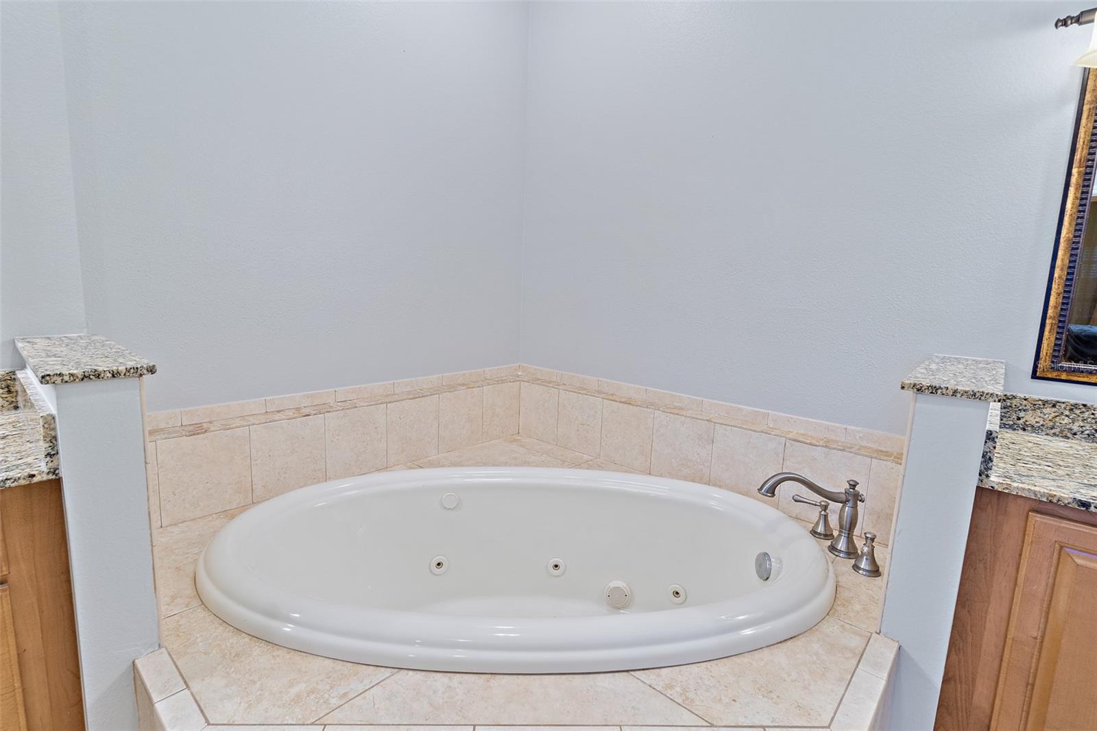 Image 9 of 47 For 204 Holman Road 4