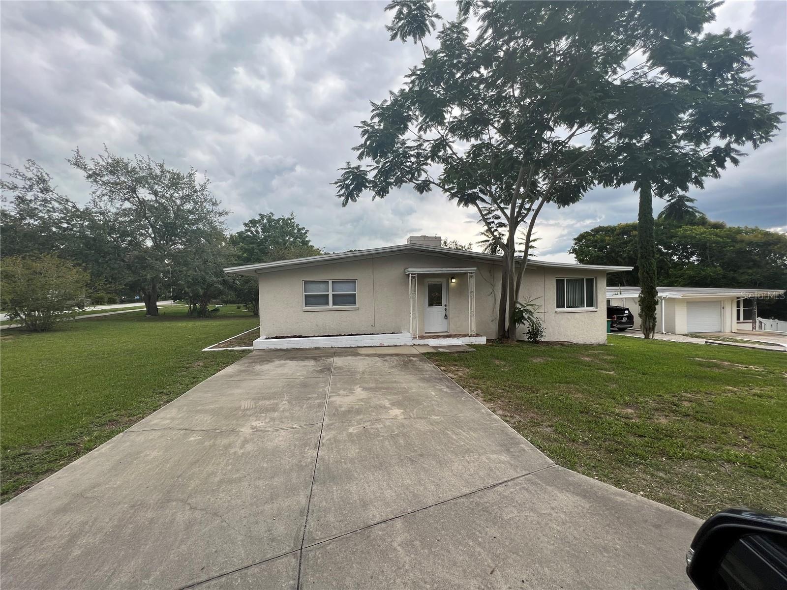 Details for 1601 Lakeview Court, EUSTIS, FL 32726