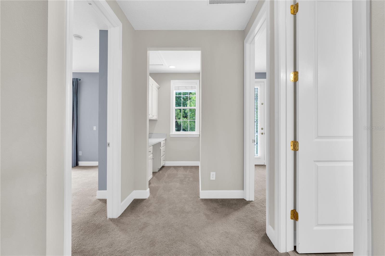 Image 31 of 78 For 1222 Roycroft Ave Avenue