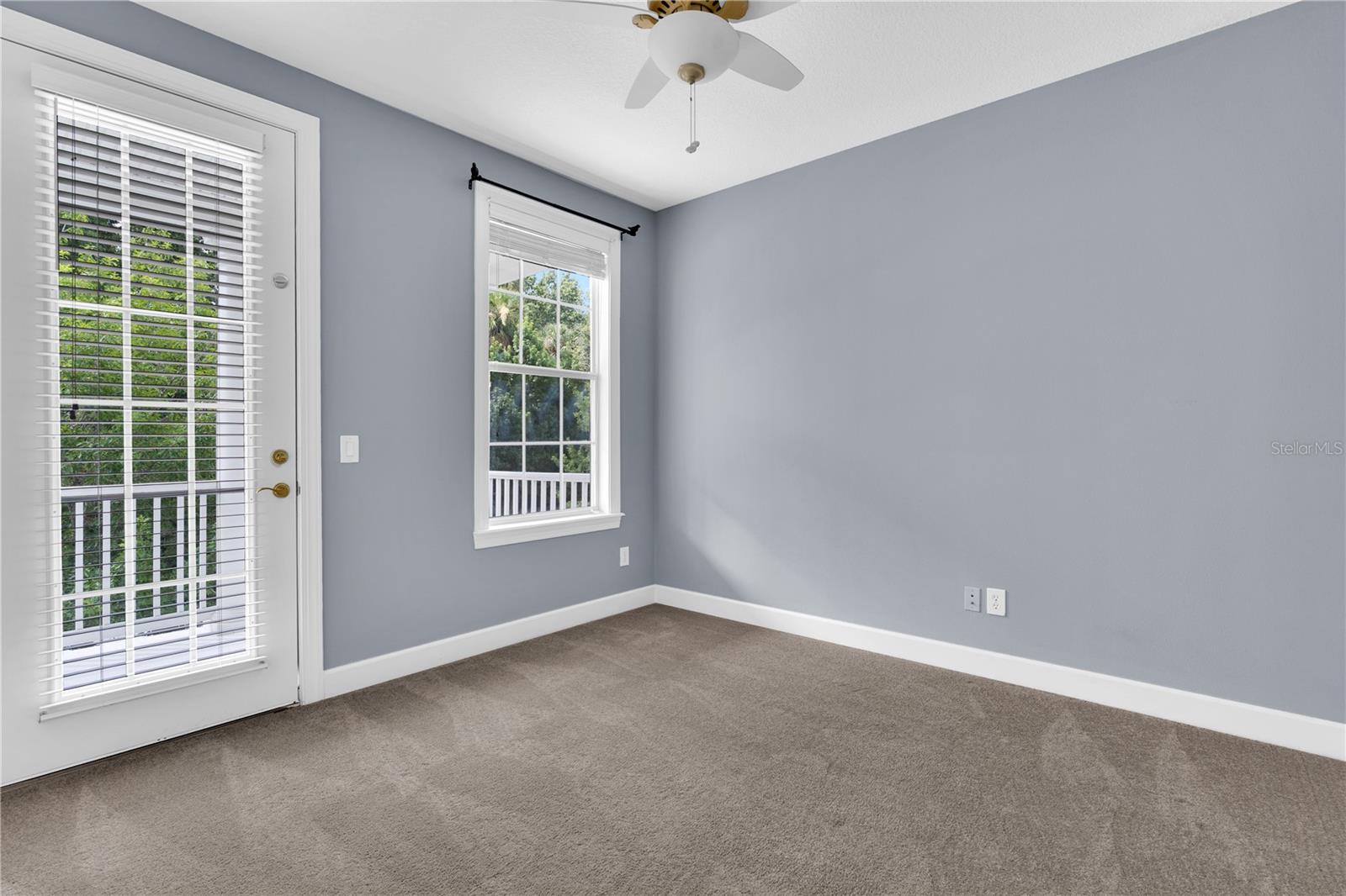Image 33 of 78 For 1222 Roycroft Ave Avenue