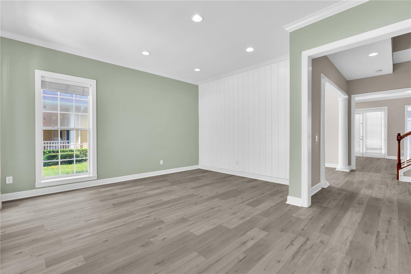 Image 5 of 78 For 1222 Roycroft Ave Avenue