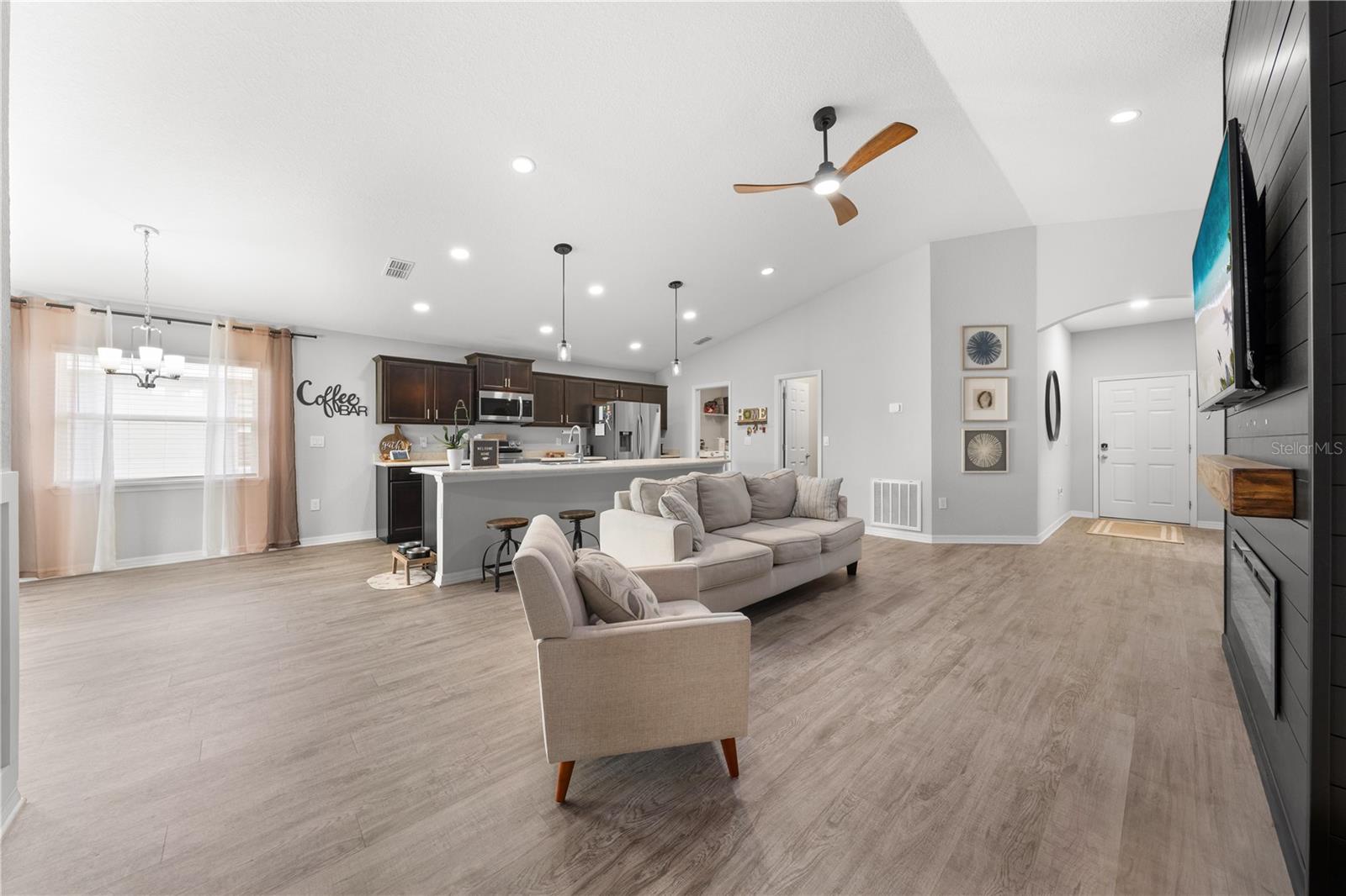 Image 23 of 60 For 6944 Abbywood Lane