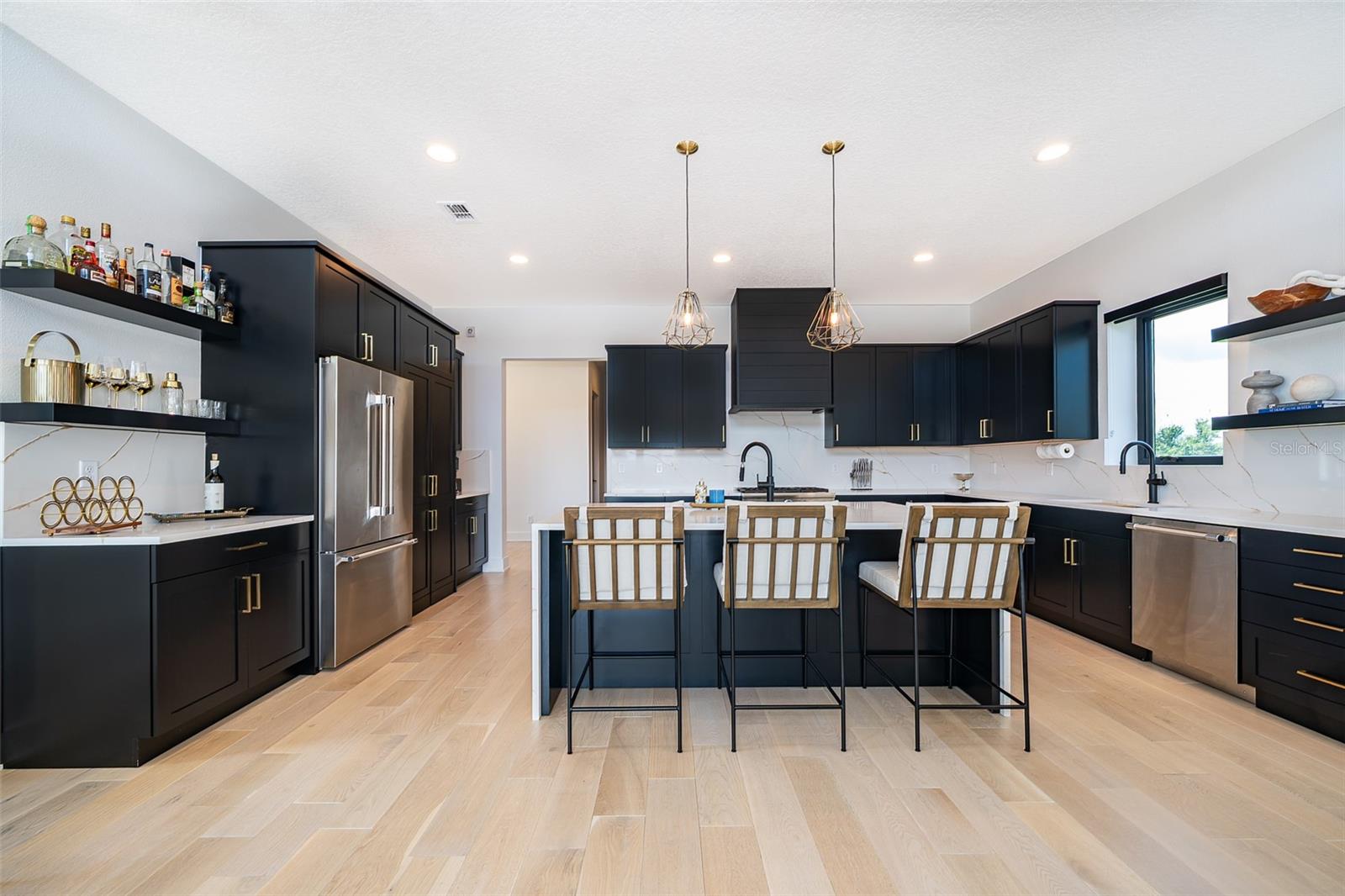Image 12 of 76 For 16338 Ravenna Court
