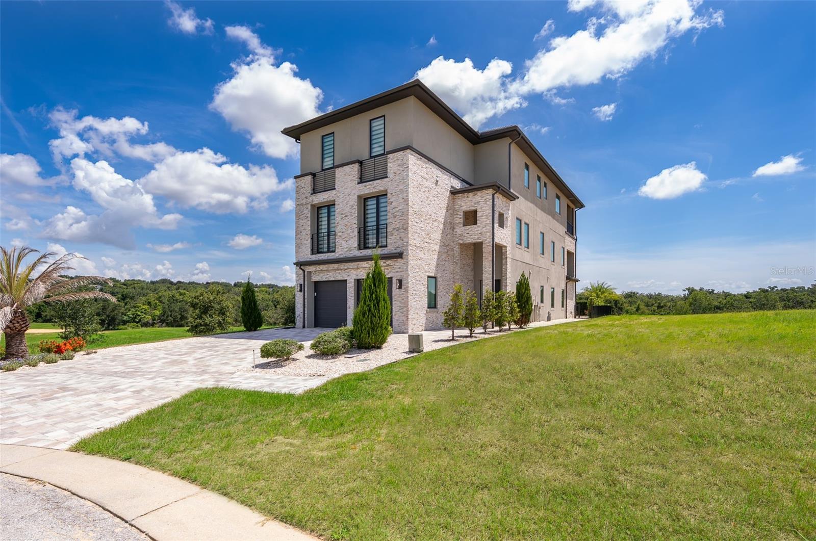 Image 5 of 76 For 16338 Ravenna Court