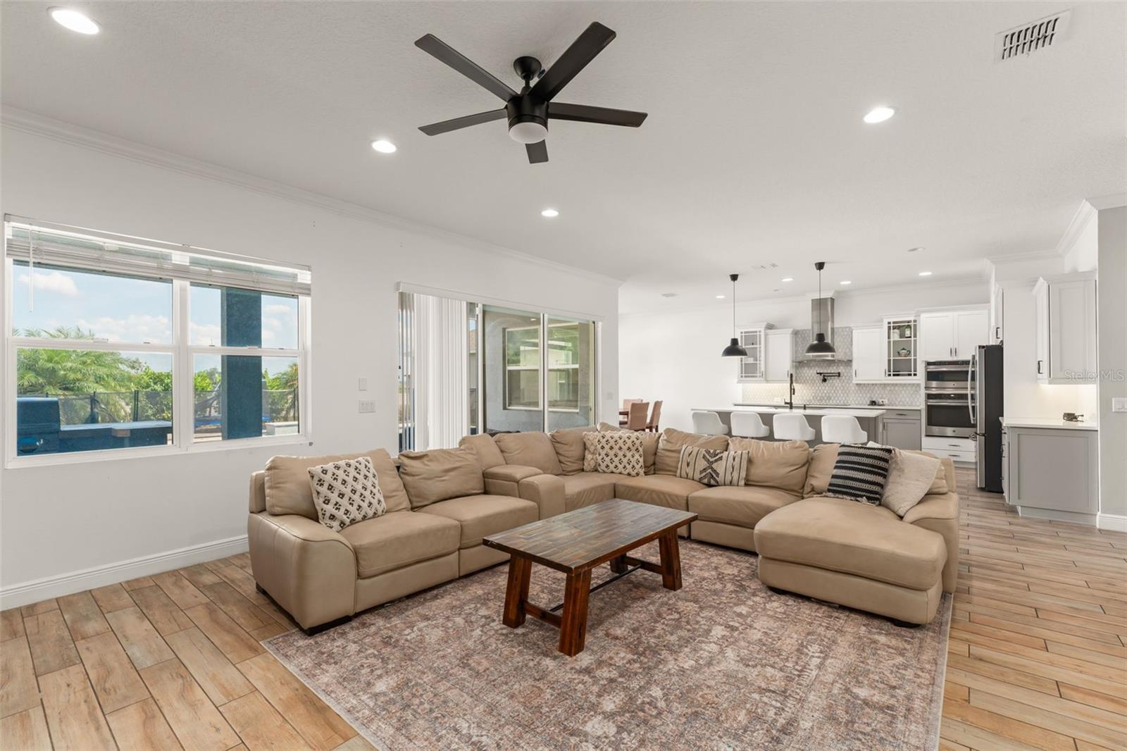 Image 16 of 58 For 2047 Brillante Drive