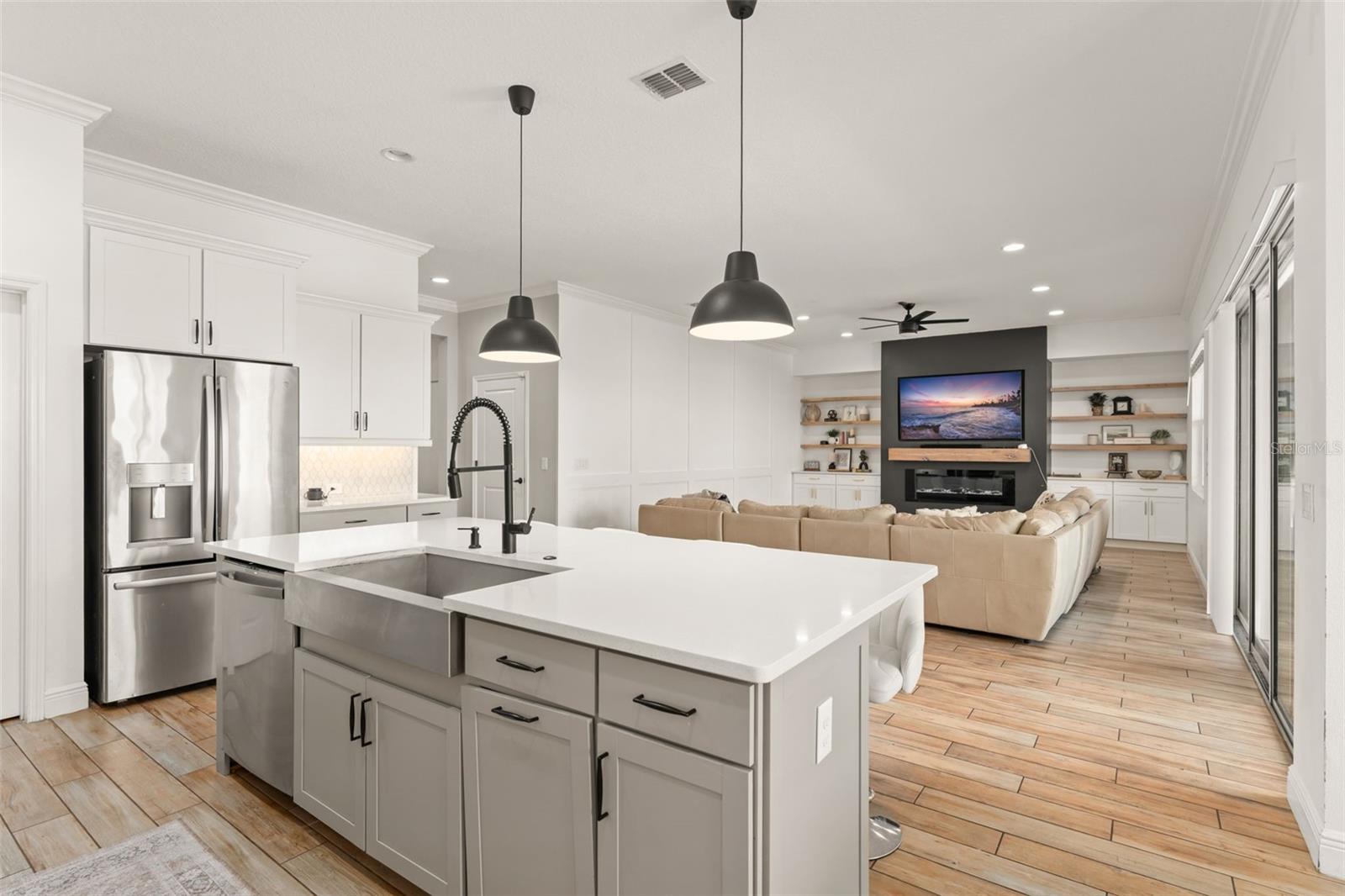 Image 22 of 58 For 2047 Brillante Drive