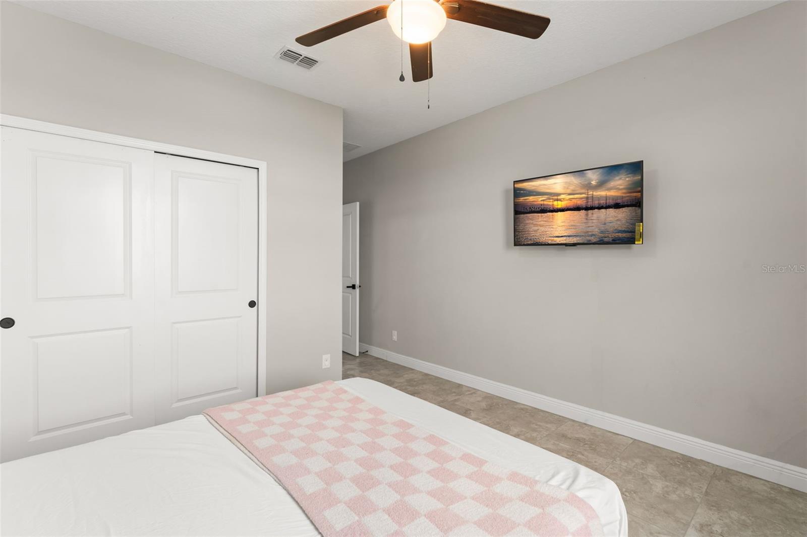 Image 36 of 58 For 2047 Brillante Drive